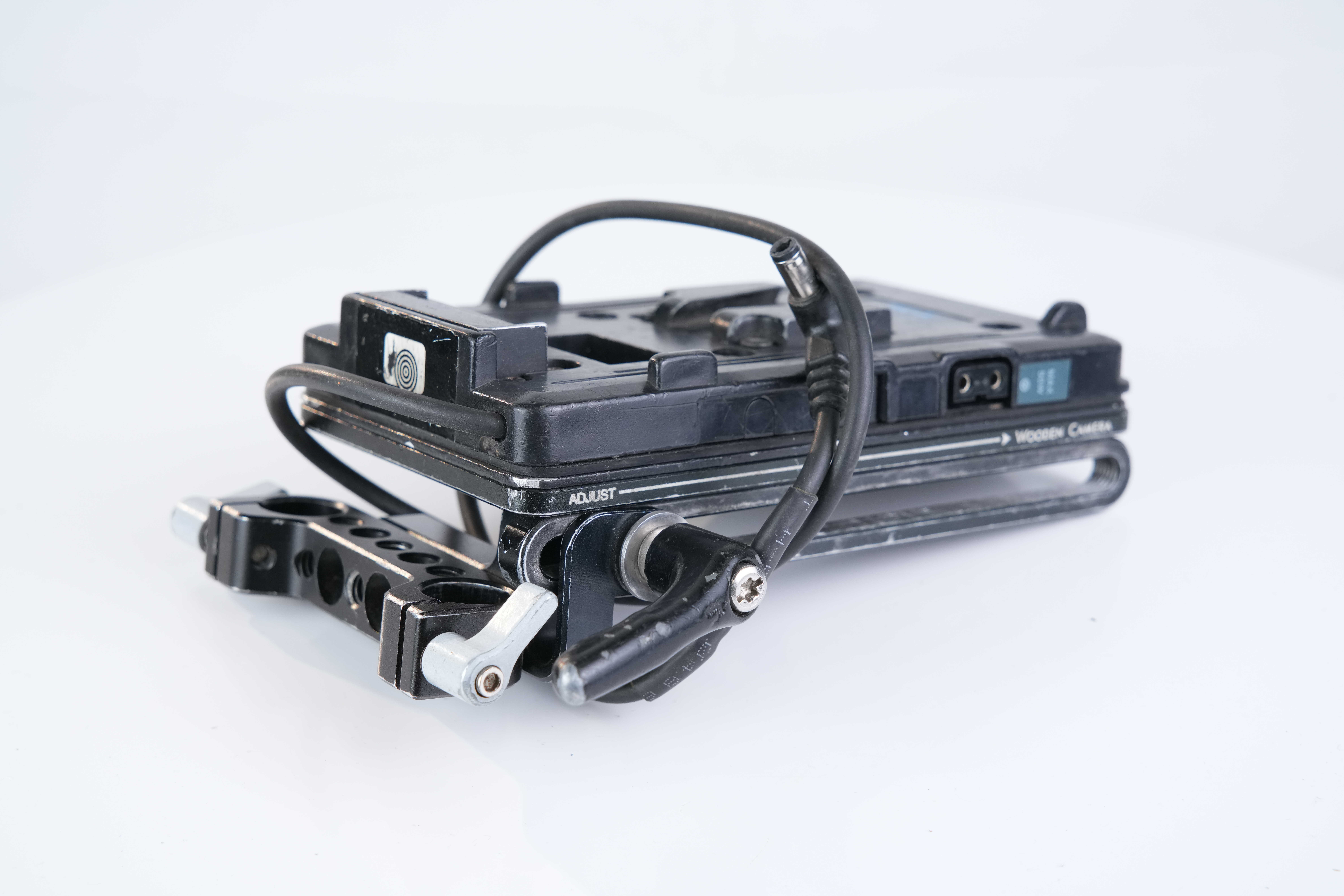 Площадка V-Mount для Blackmagic в магазине RentaPhoto.Store